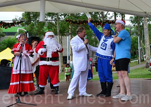 First Prize — Gosford Parade